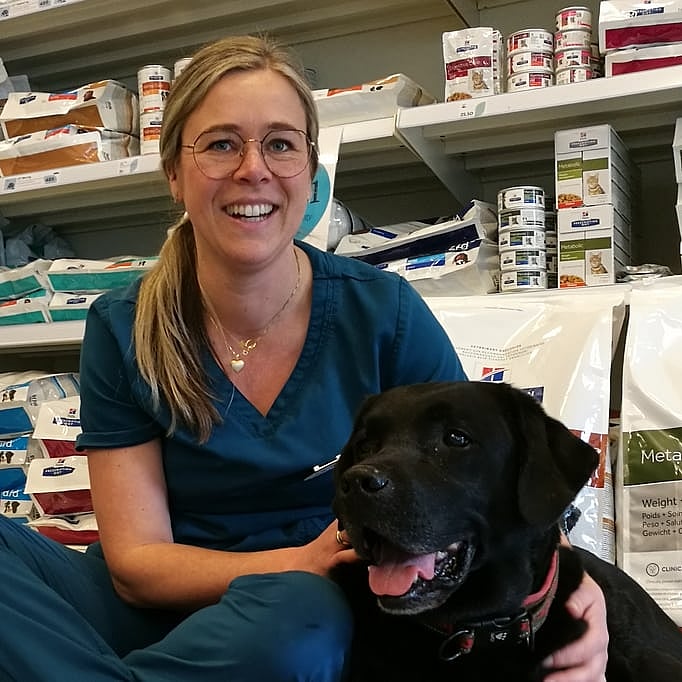 Bilde av Mona Eek Fossen, Resepsjonist Og Klinikkassistent