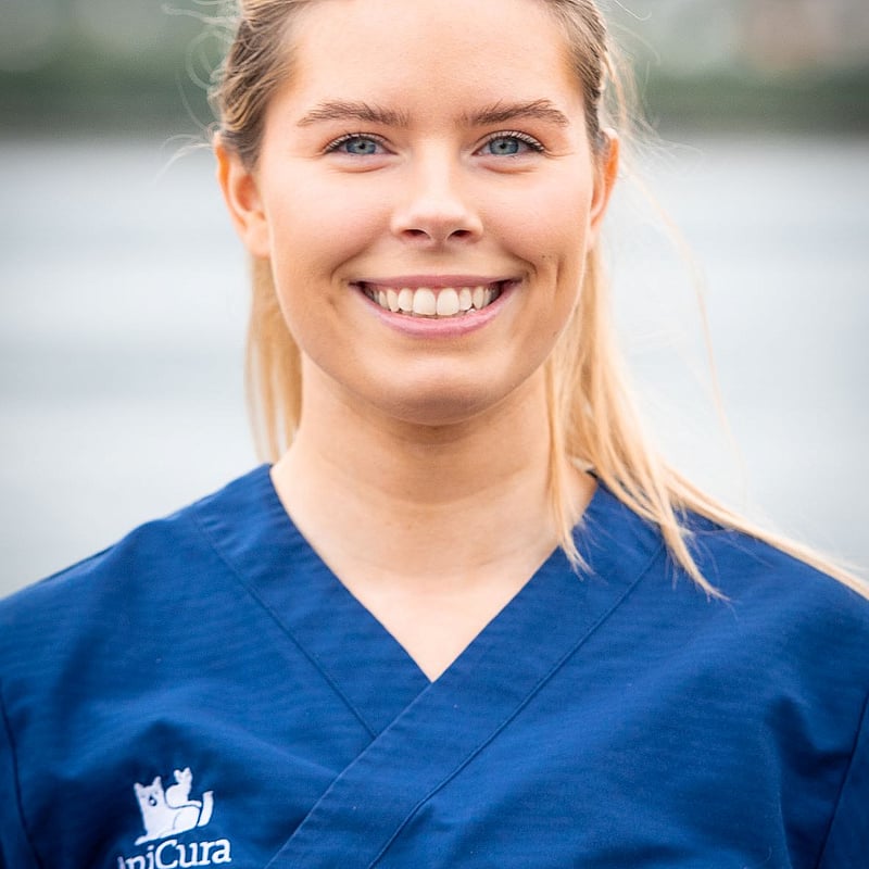 Bilde av Thea Isaksen, Veterinær