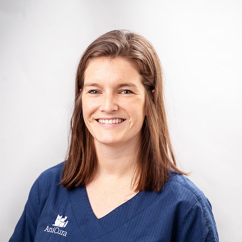 Bilde av Julie Holter, Daglig Leder Og Veterinær