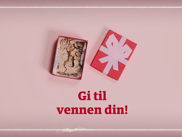 En boks med frokostblanding i.