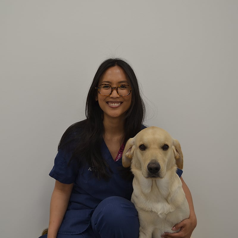 Bilde av Priyanka Djoehana, Veterinær